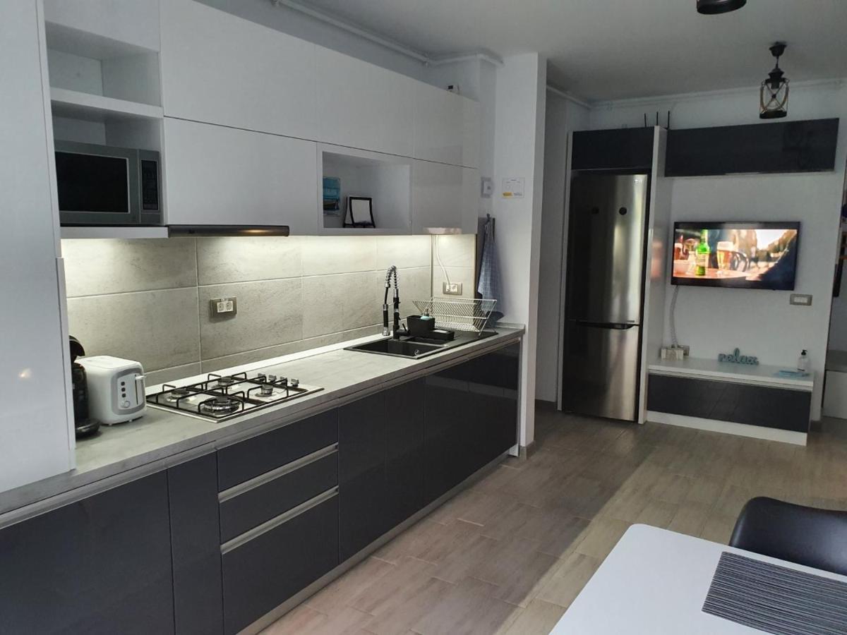 Relax Inn Apartment Нэводари Экстерьер фото